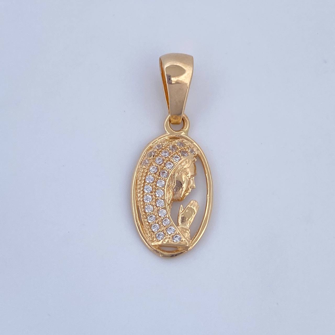 Dije Virgen Maria 1.35gr / 2.6cm / Oro 18K &