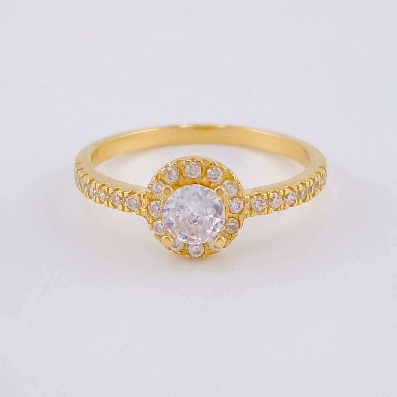 Anillo Solitario Cuatro Garras 2.55 g / T7 Oro Amarillo 18K