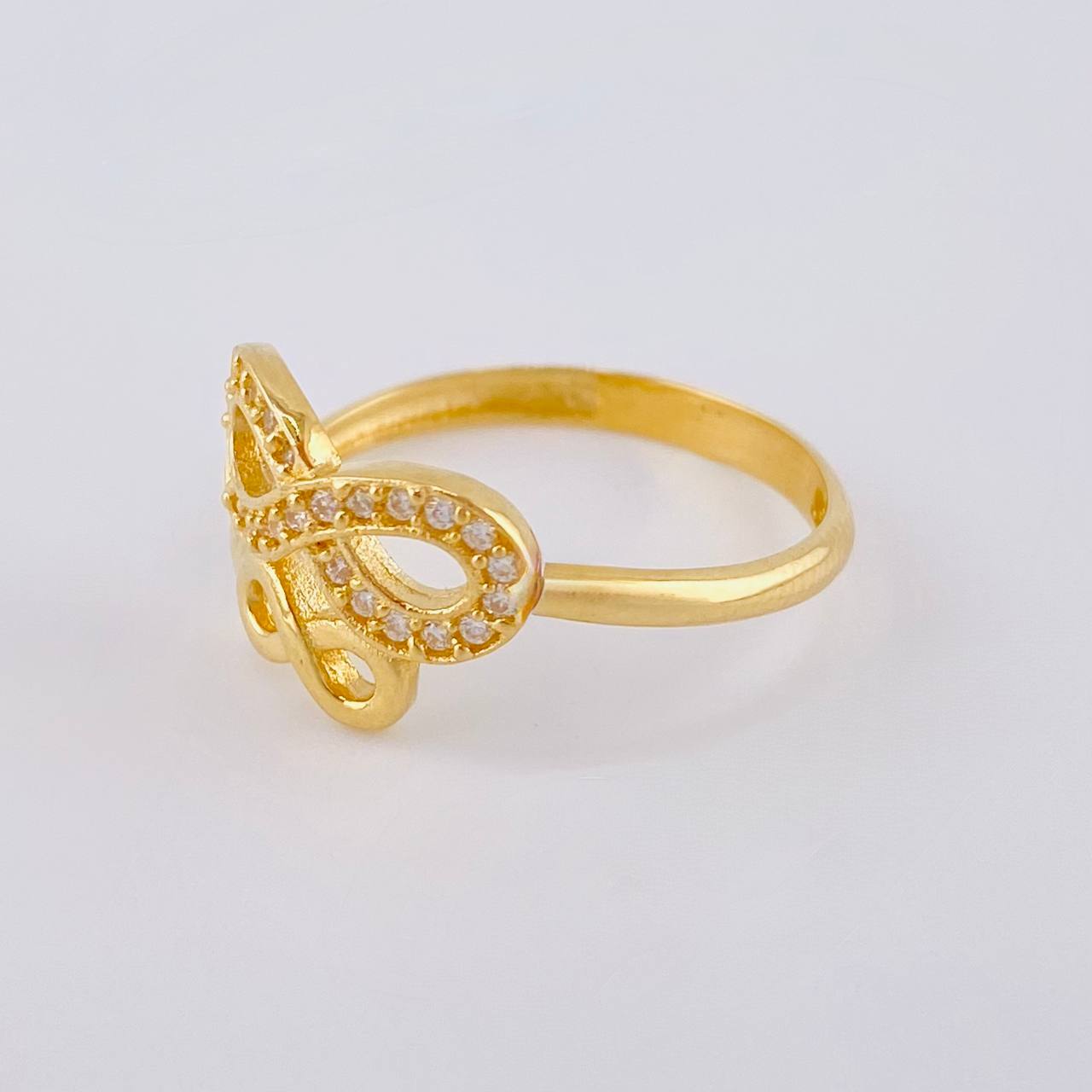 Anillo Doble Infinito 2.2 g / T6 3/4 Oro Amarillo 18K