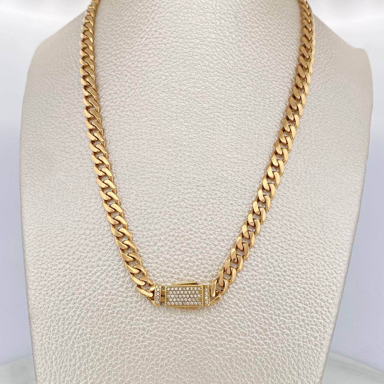 Cadena 24.35 g / 60.4 cm / 5.8 mm Oro Amarillo 18K
