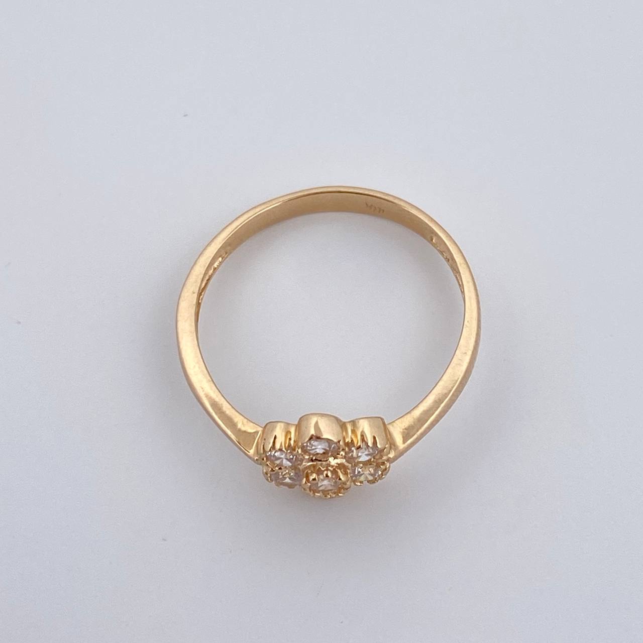 Anillo Flor 2.1gr / T6 3/4 / Circones Blancos Oro Amarillo 18K $
