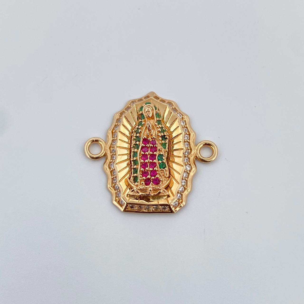Herraje Virgen de Guadalupe 2.55gr / 2cm / Circones Fucsias Verdes Blancos Oro Amarillo 18K $