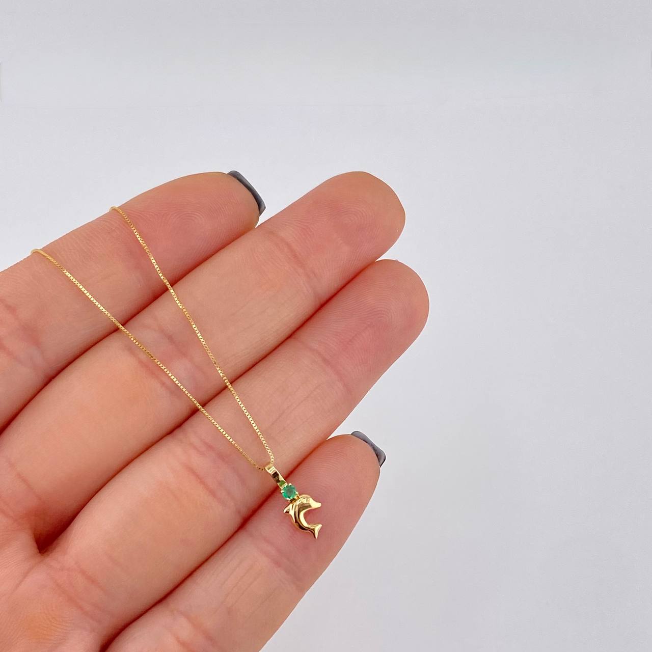 Set Cadena Veneciana + Dije Troquel Delfin Esmeralda 3 Pts / 1.05 g / 45 cm Oro Amarillo 18K