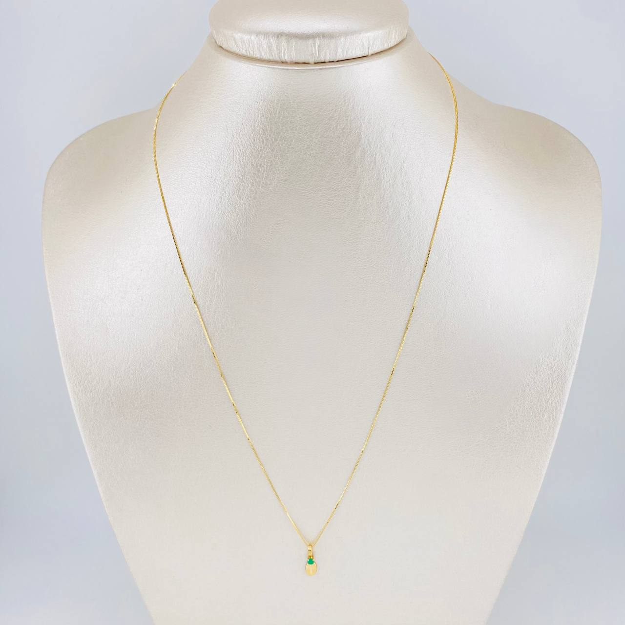 Set Cadena Veneciana + Dije Grano Cafe Esmeralda 3 Pts / 1 g / 45 cm Oro Amarillo 18K
