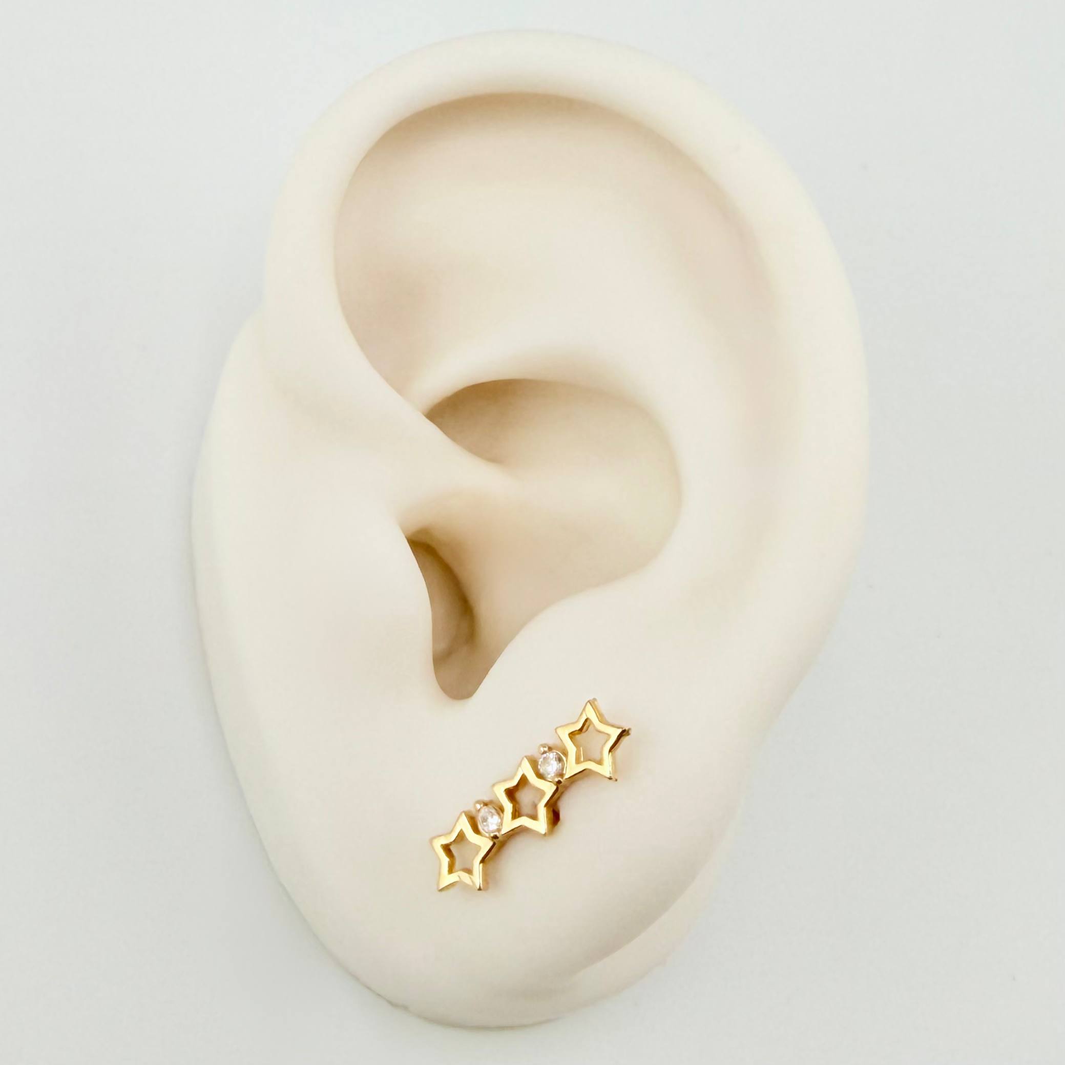 Topos Trío Estrellas 1.1gr / 1.6cm / Oro Amarillo 18K