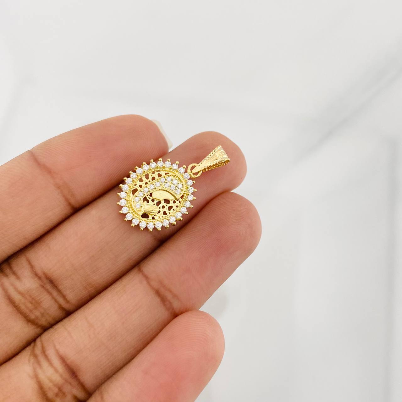 Dije Virgen Maria 1.75g / 2cm Oro Amarillo 18K
