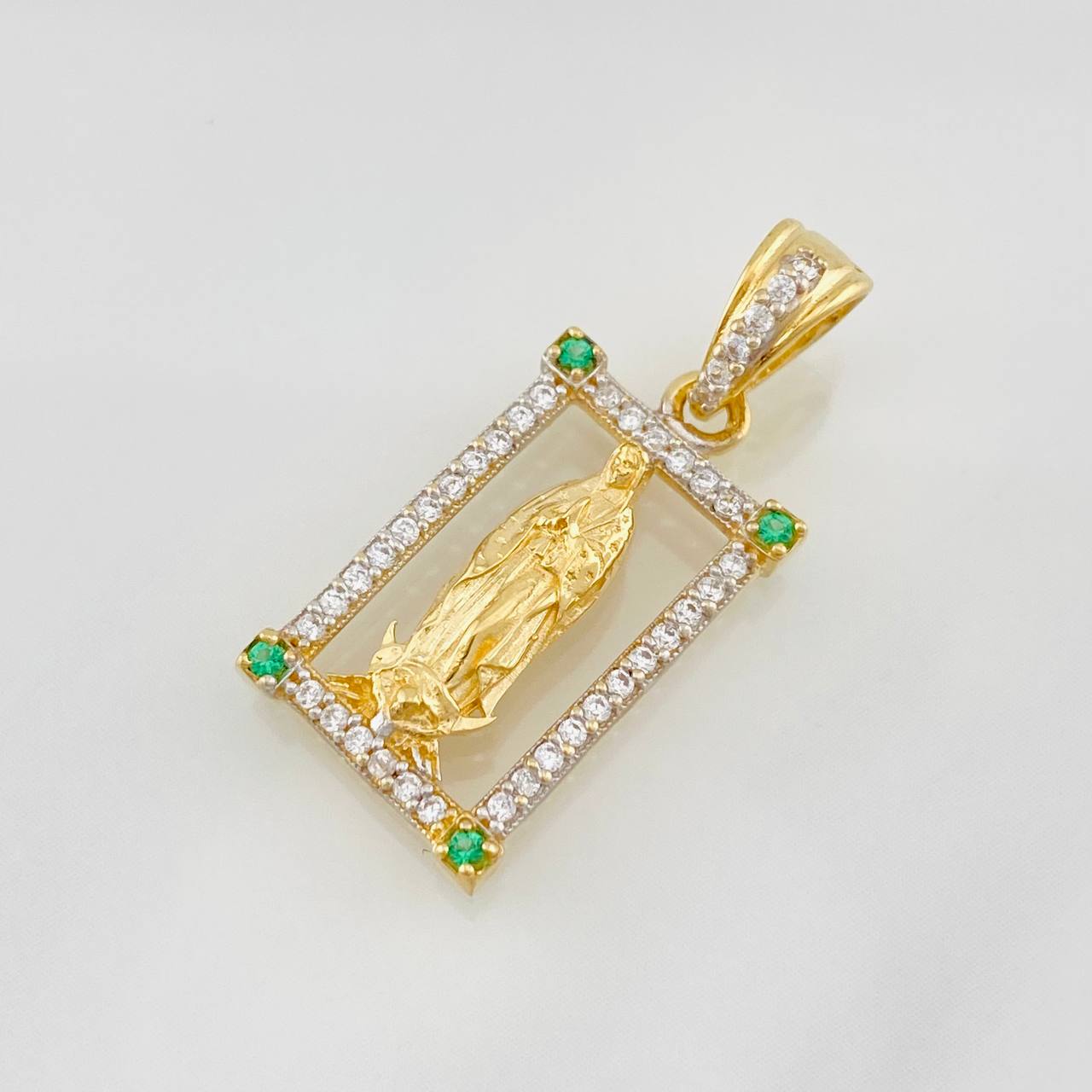 Dije Virgen Guadalupe 2.25g / 2.5cm Dos Oros Amarillo Blanco 18K