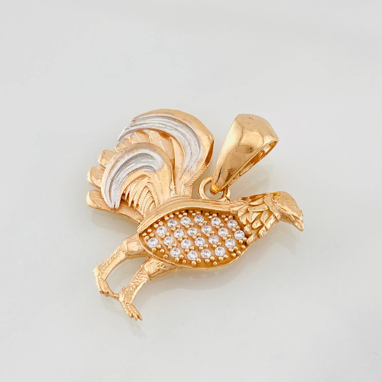 Dije Gallo 2.85g / 2cm Dos Oros Blanco Rosa 18K