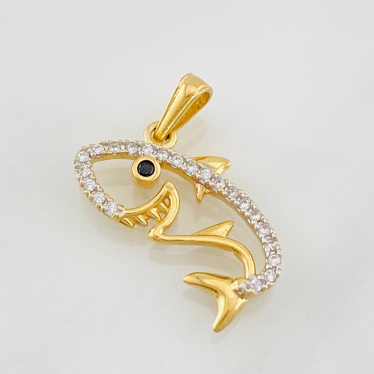 Dije Tiburon 1.5g / 2cm Oro Amarillo 18K