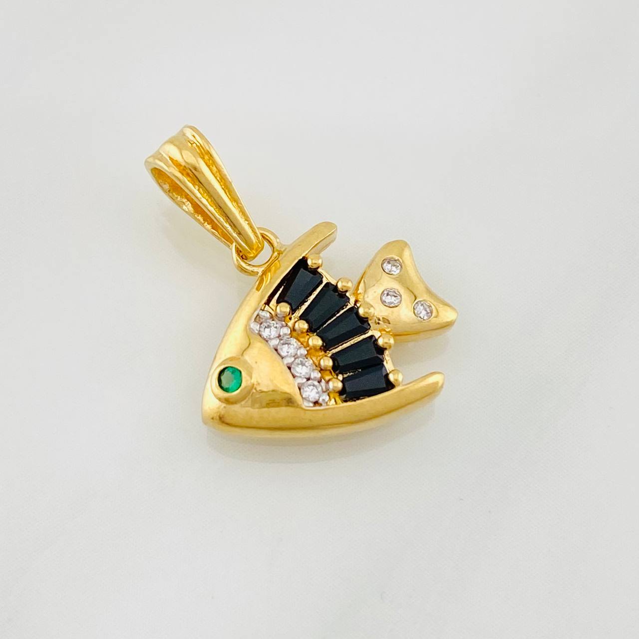 Dije Pez 1.3g / 2cm Oro Amarillo 18K
