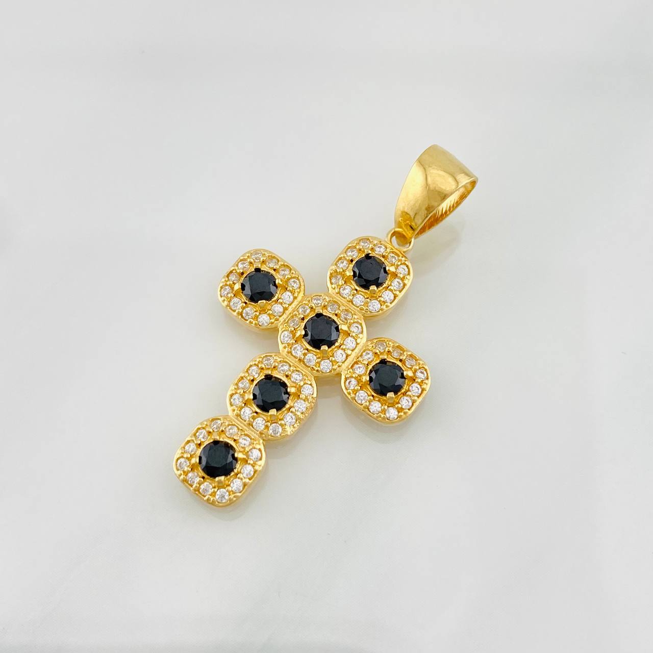 Dije Cruz Tupida 3.75g / 3.5cm Oro Amarillo 18K