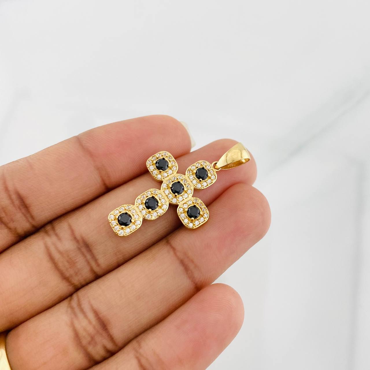 Dije Cruz Tupida 3.75g / 3.5cm Oro Amarillo 18K