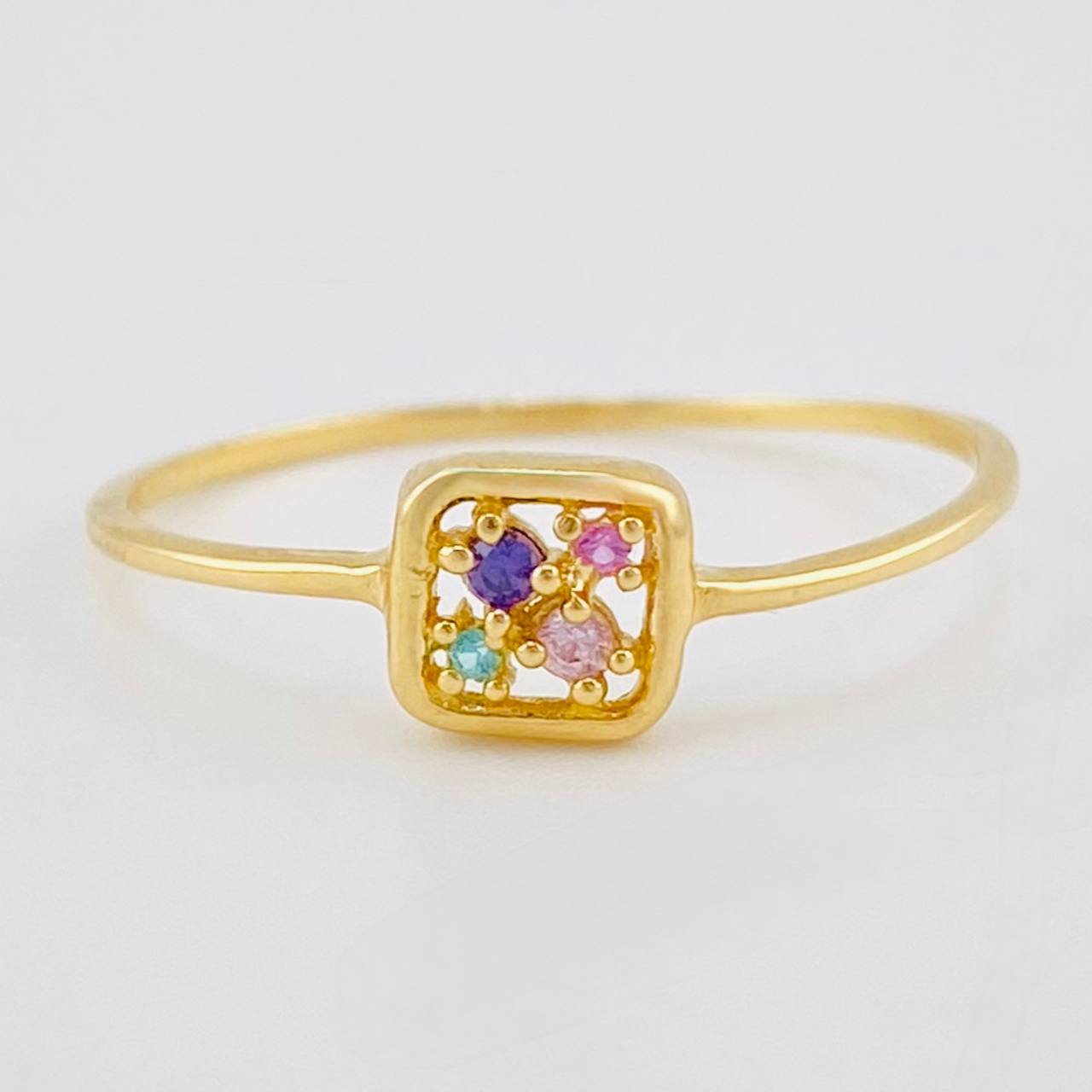 Anillo Recuadro Triqui 1 g / T7 1/2 Oro Amarillo 18K