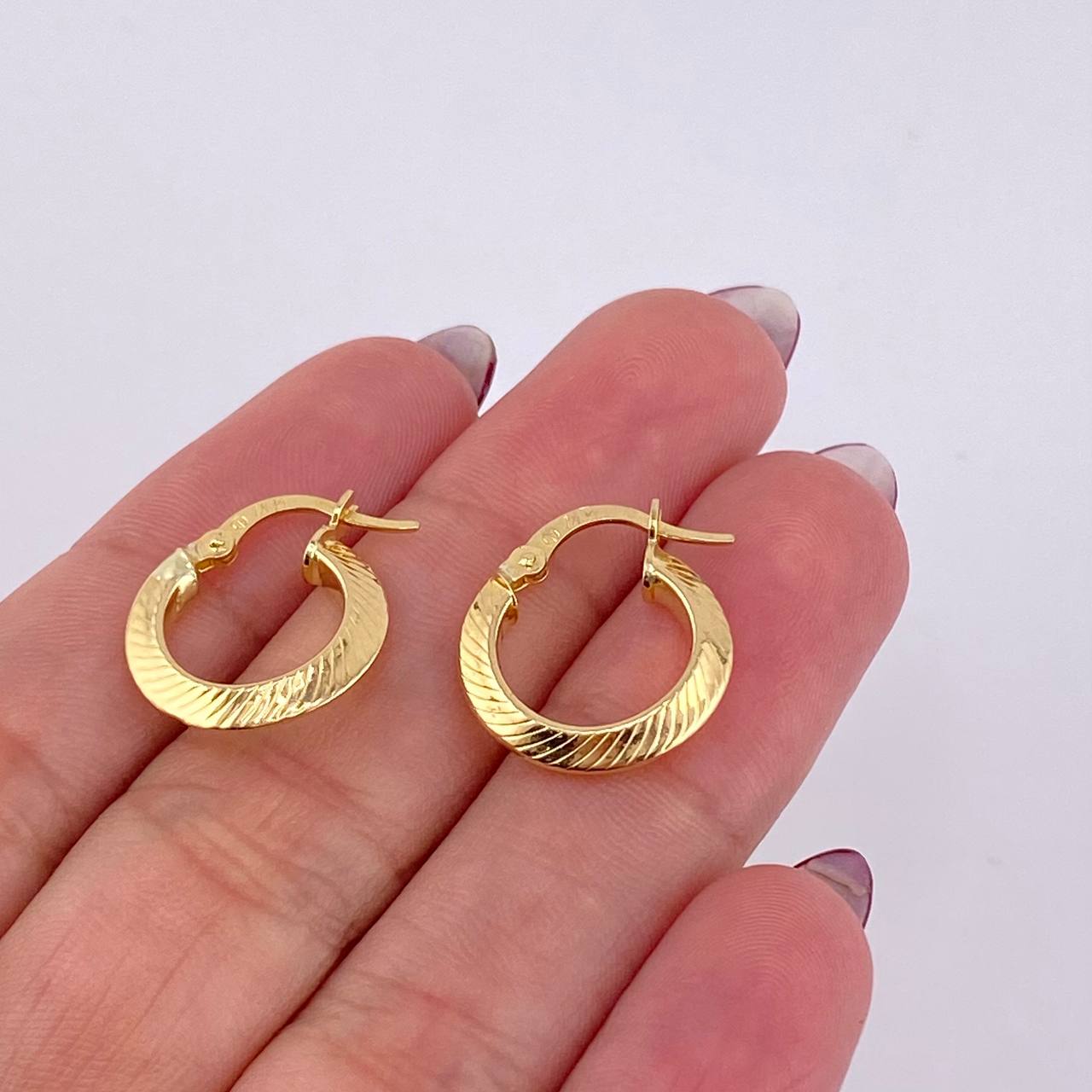 Candongas Clau Rayadas 1.6 g / 1.7 cm Oro Amarillo 18K