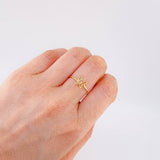 Anillo Silueta Mariposa 1.1 g / T8 1/2 Oro Amarillo 18K