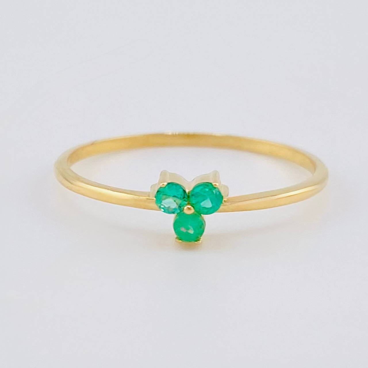 Anillo Flor Triscal Esmeraldas 11Pts 1.2 g / T7 1/2 Oro Amarillo 18K
