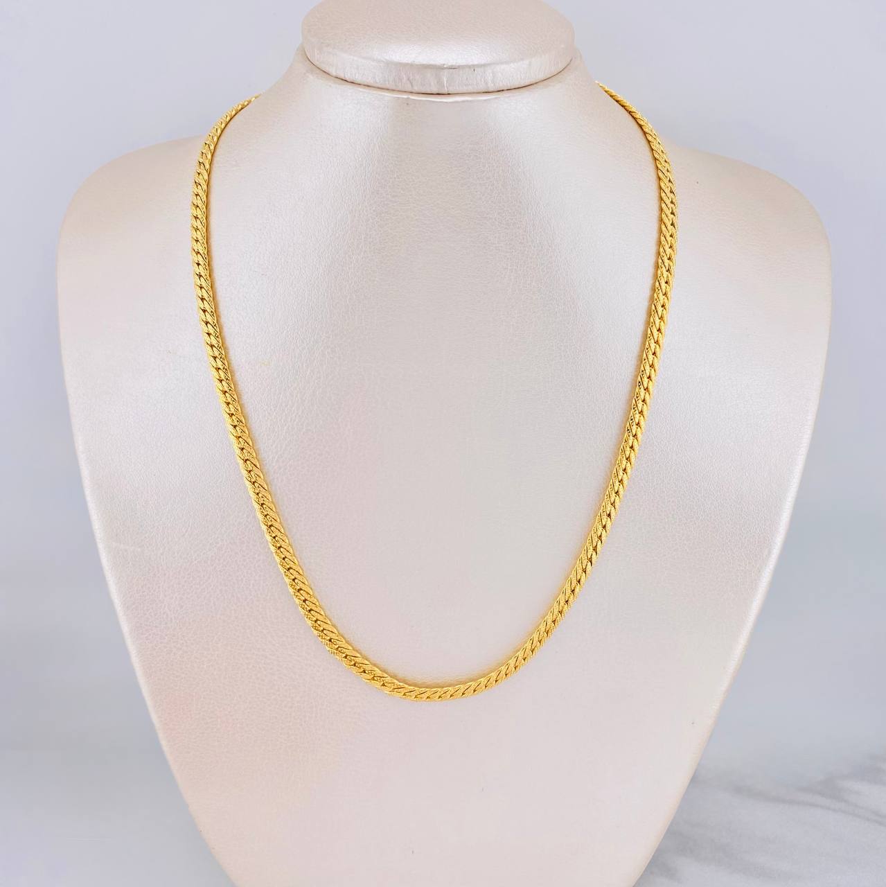 Cadena Serpiente 13.3g / 45cm / 4.5mm Oro Amarillo 18K