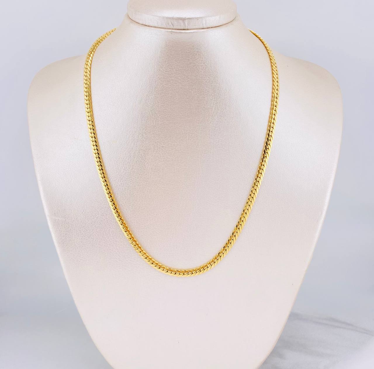 Cadena Serpiente 10.4g / 45cm / 4.2mm Oro Amarillo 18K