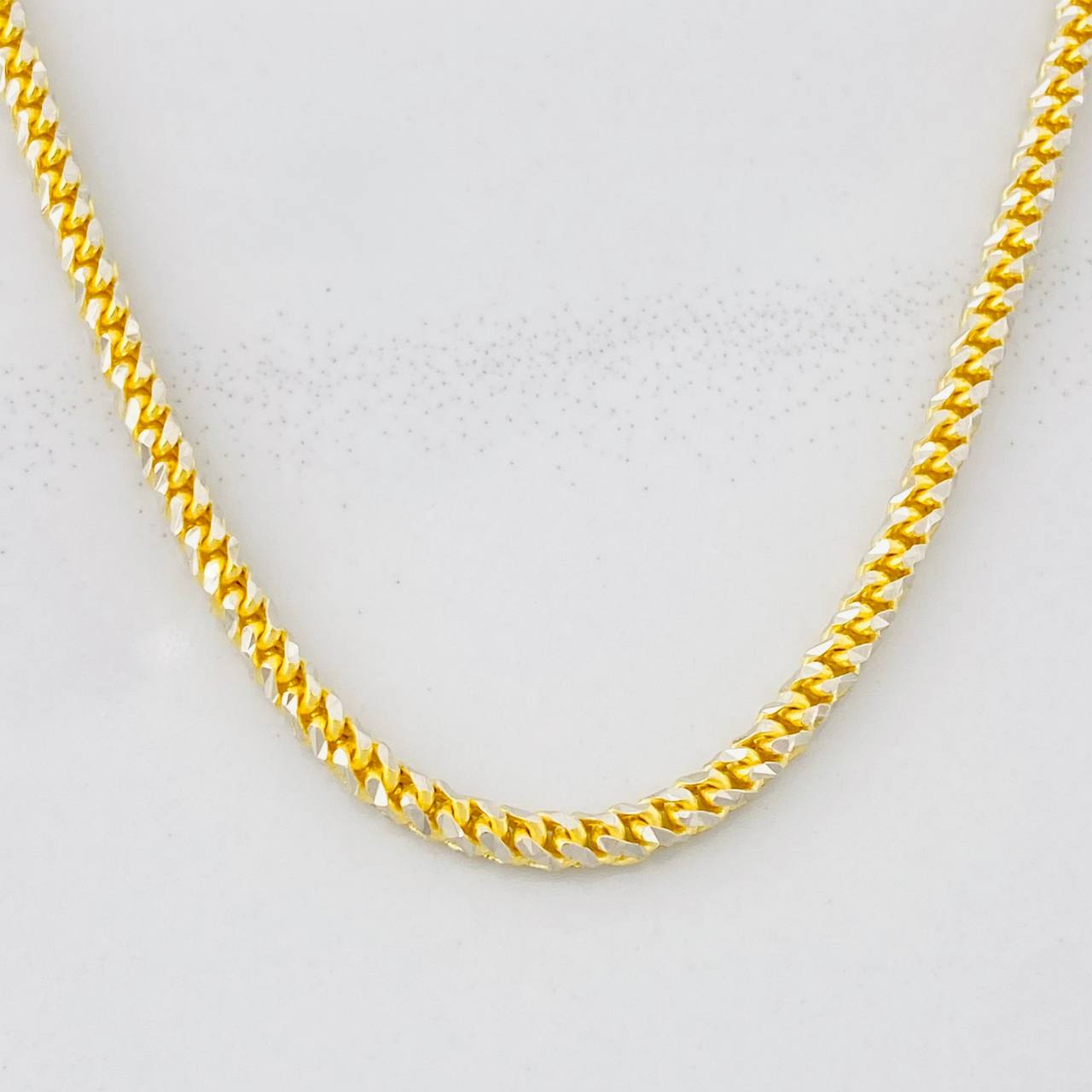 Cadena Franco Diamantada 13.55g / 50cm / 2.15mm Dos Oros Amarillo Blanco 18K