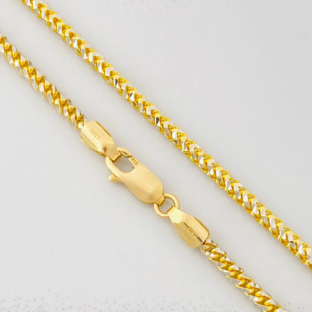 Cadena Franco Diamantada 13.55g / 50cm / 2.15mm Dos Oros Amarillo Blanco 18K