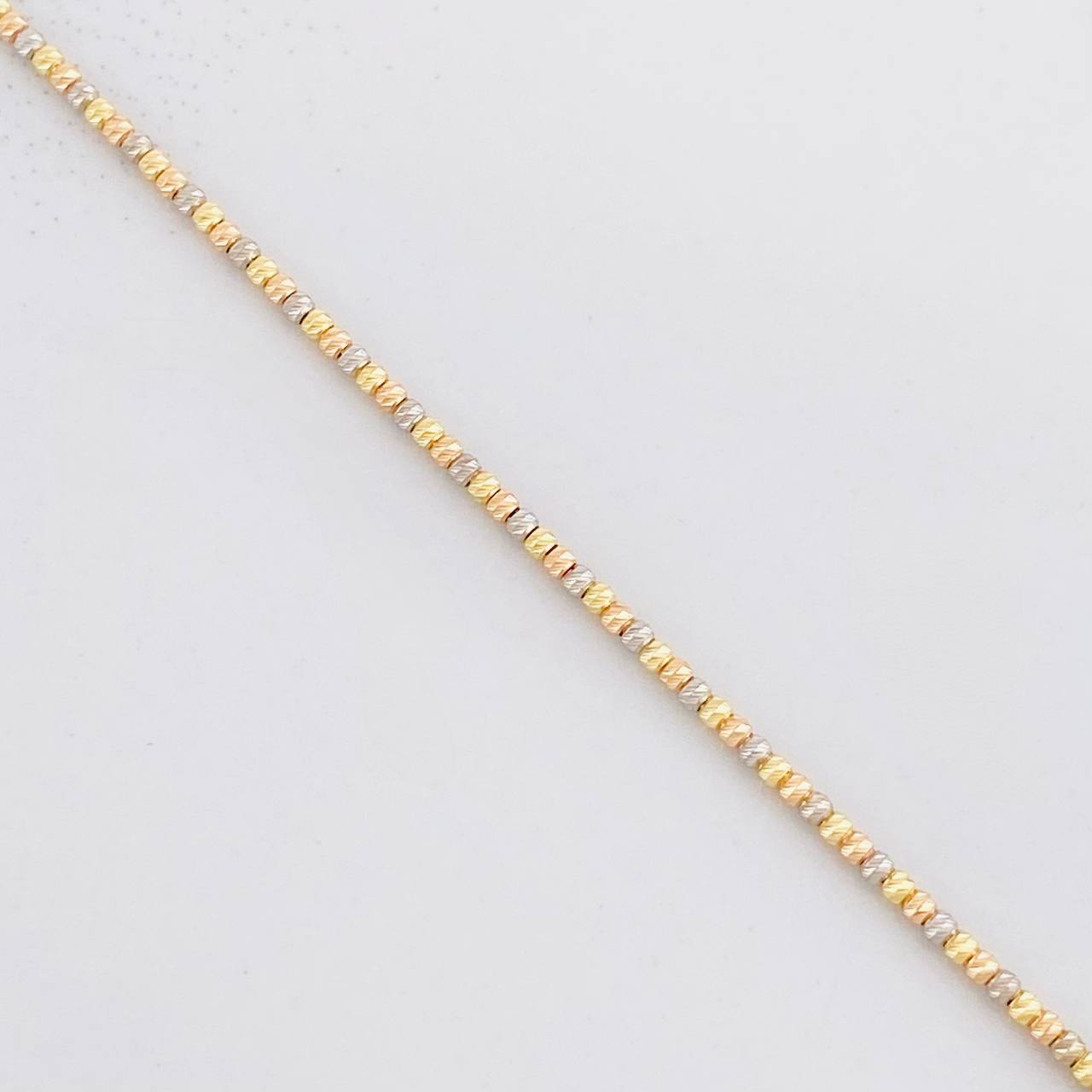 Cadena Aro Seguido Bola Diamantada 2.1g / 40cm / 0.76mm Tres Oros 18K