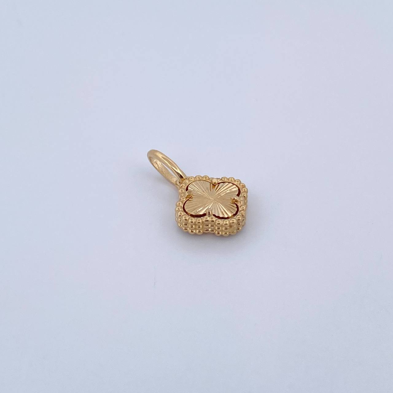 Dije Trebol 1.4gr / 1.7cm / Oro Amarillo Nac.Esp. 18K &