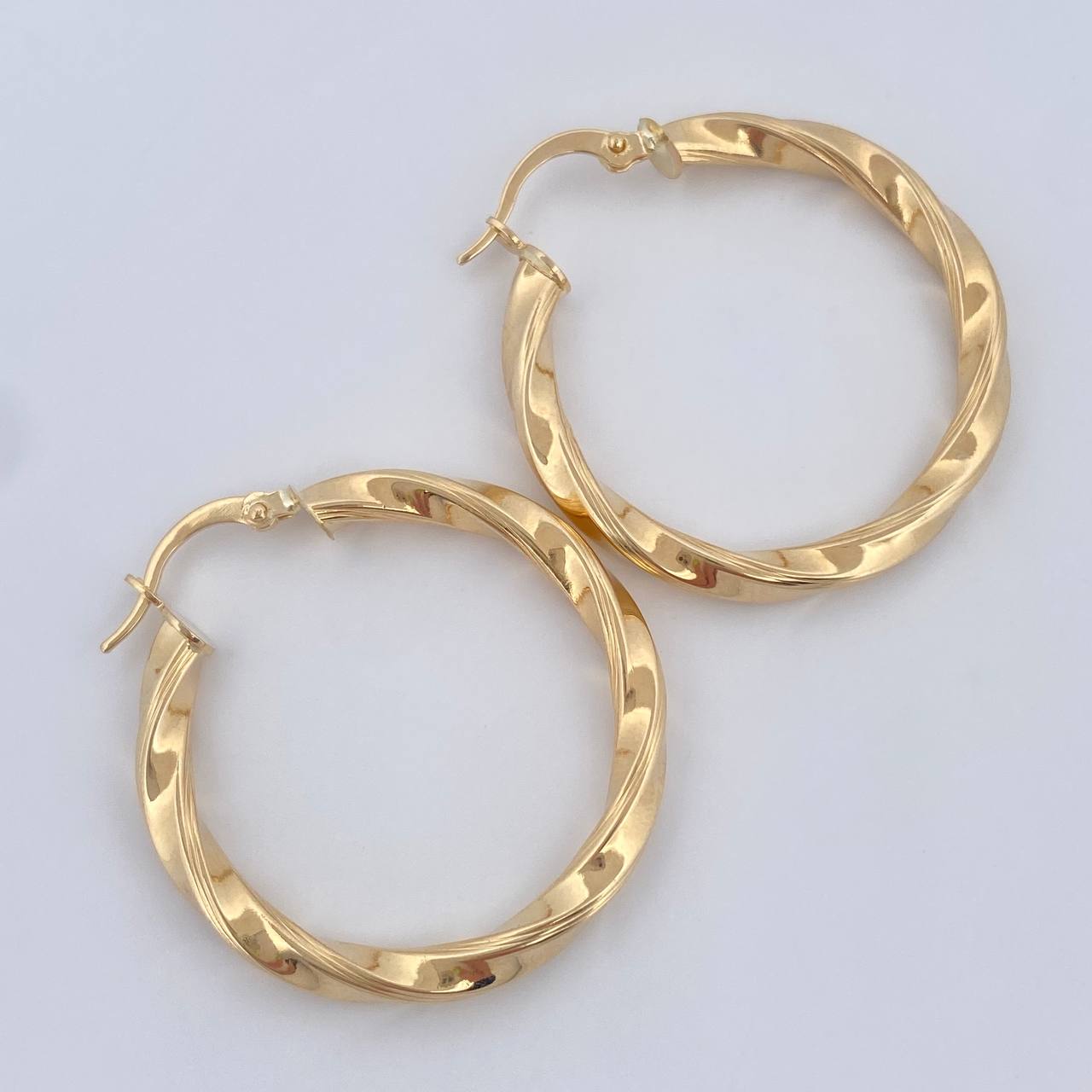 Candongas Mai 3.6gr / 3.3cm / Oro 18K $