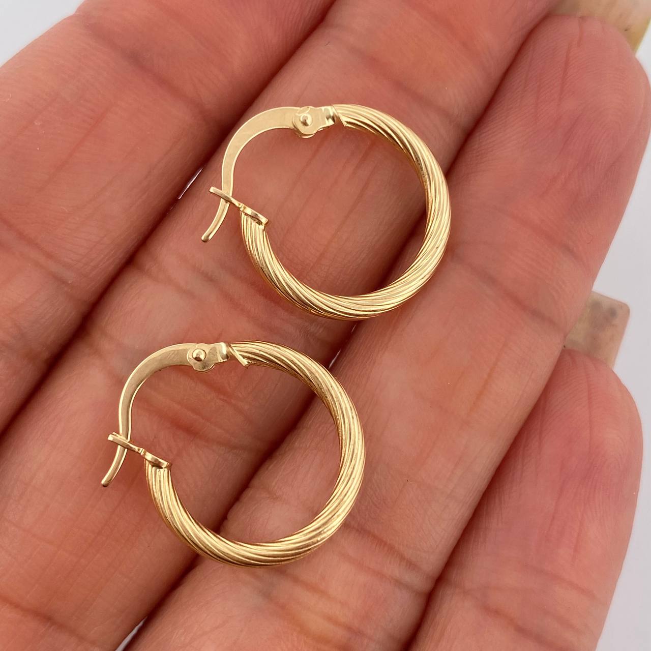 Candongas Lore 1.15gr / 1.8cm / Oro 18K $