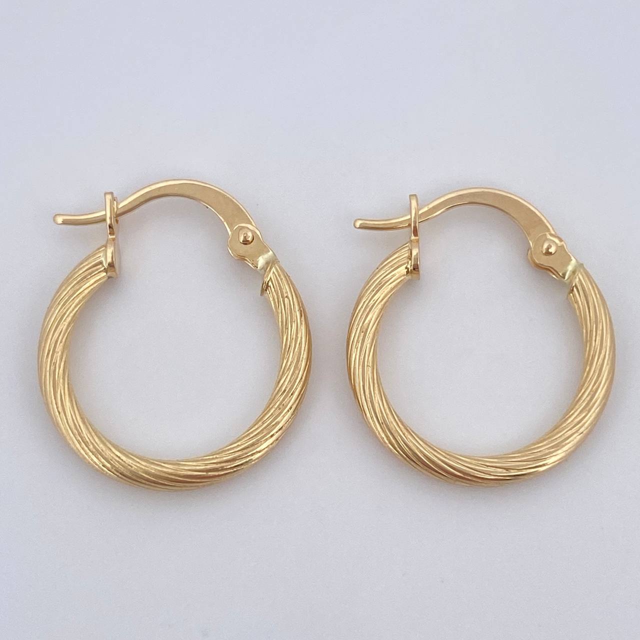 Candongas Lore 1.15gr / 1.8cm / Oro 18K $