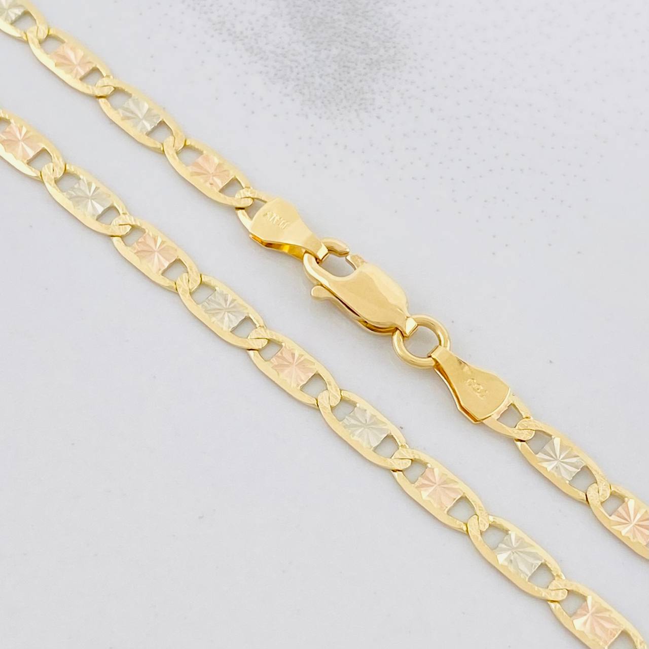 Cadena Plana 7.4g / 45cm / 3.4mm Tres Oros 18K