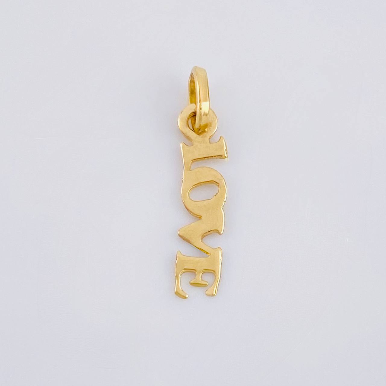 Dije Love 0.25 g / 1.7 cm Oro Amarillo 18K