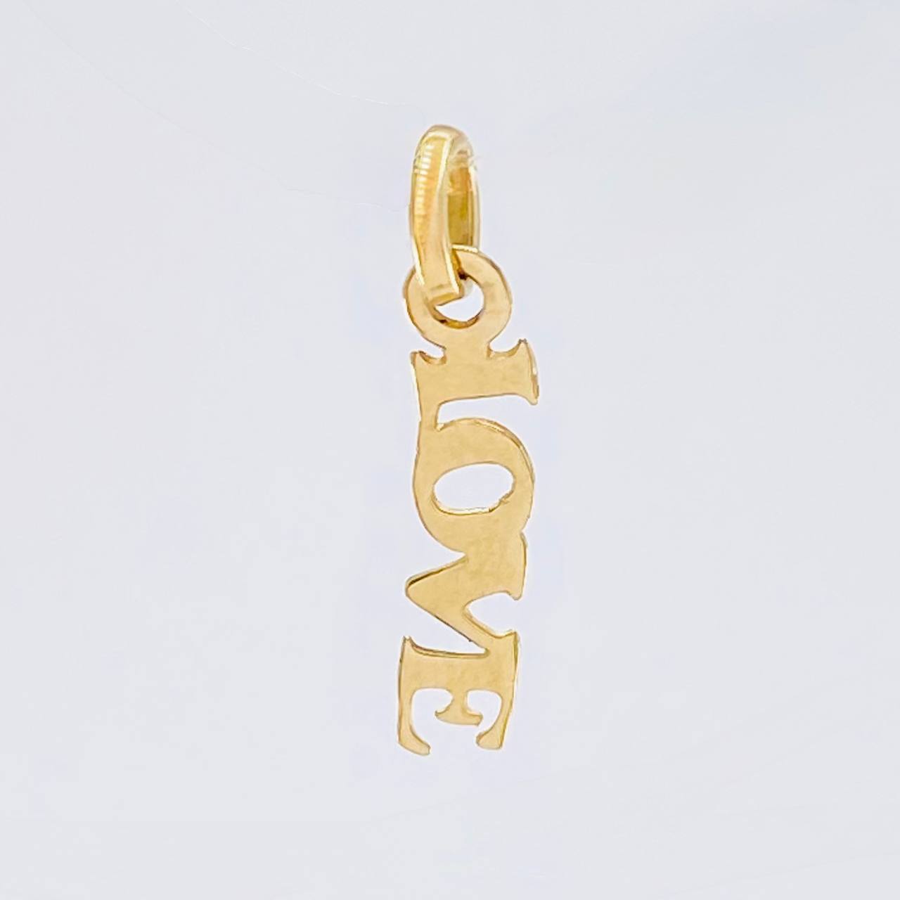 Dije Love 0.25 g / 1.7 cm Oro Amarillo 18K