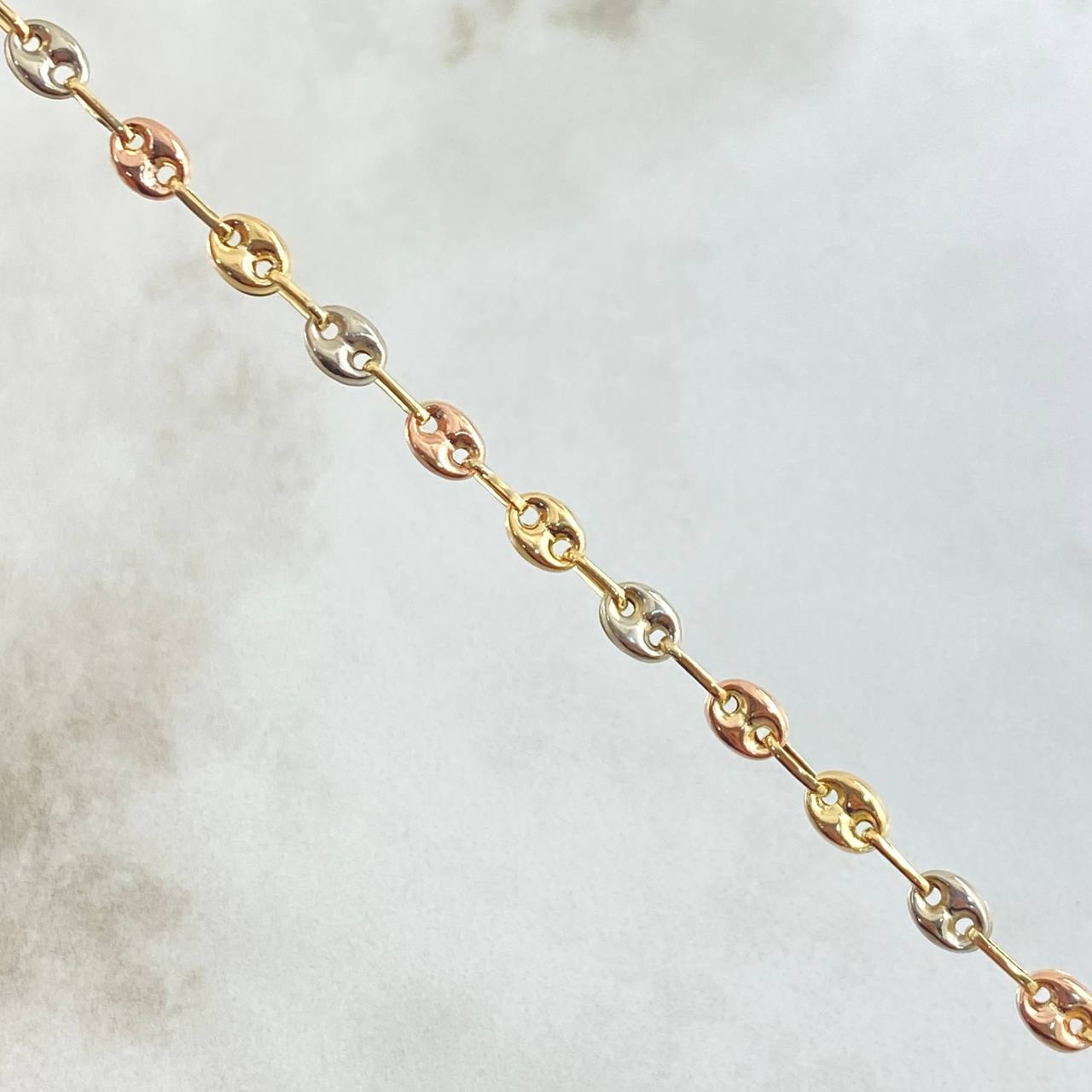 Pulso GC 3.5gr / 21cm / 4mm Liso Tres Oros 18K *