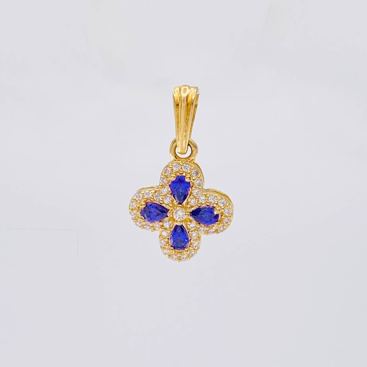 Dije Flor Trebol Tupido 1.2g / 1.7cm Oro Amarillo 18K