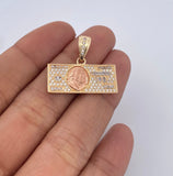 Dije Dólar 3.5gr / 2.6cm / Circones Blancos Tres Oros  18K $