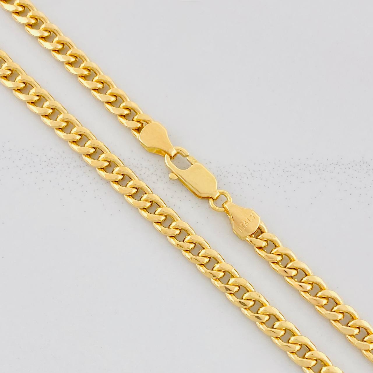 Cadena Cubana 14.45g / 60cm / 4.3mm Oro Amarillo 18K
