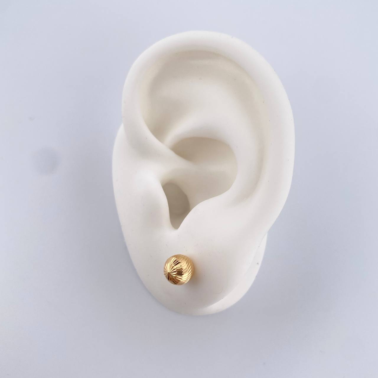 Topos Bola 1.15gr / 8mm Diamantadas Oro Amarillo 18K $