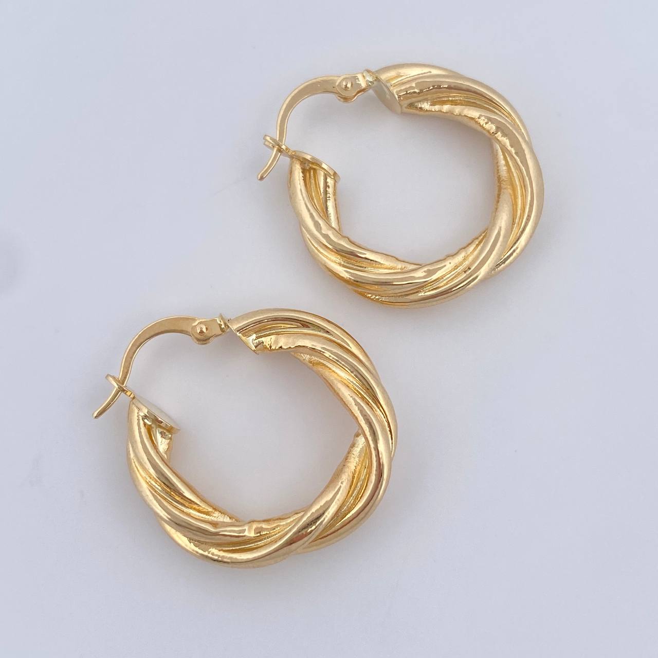 Candongas Moni 3.5gr / 2.5cm / Oro 18K $