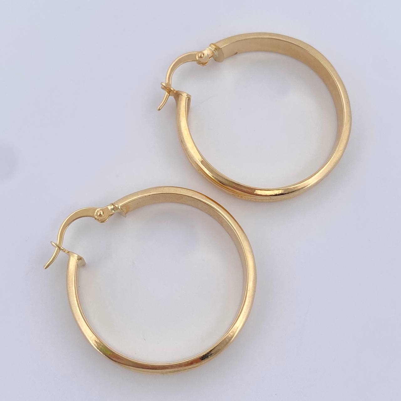 Candongas Lucero 3.65gr / 3.3cm / Oro 18K $
