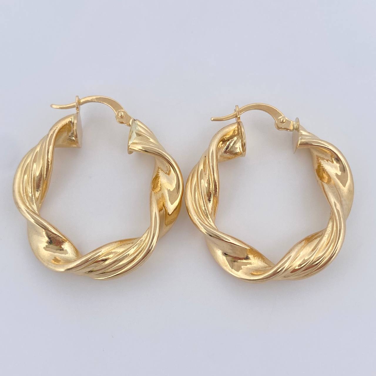 Candongas Nico 4.85gr / 3cm / Oro 18K $