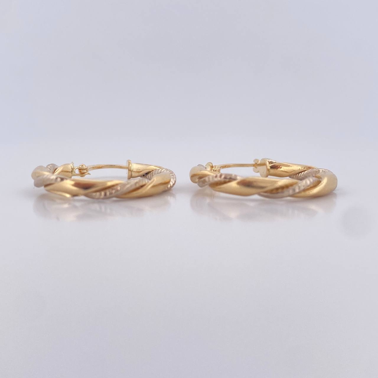 Candongas Axel 2.05gr / 2.3cm / Oro 18K $