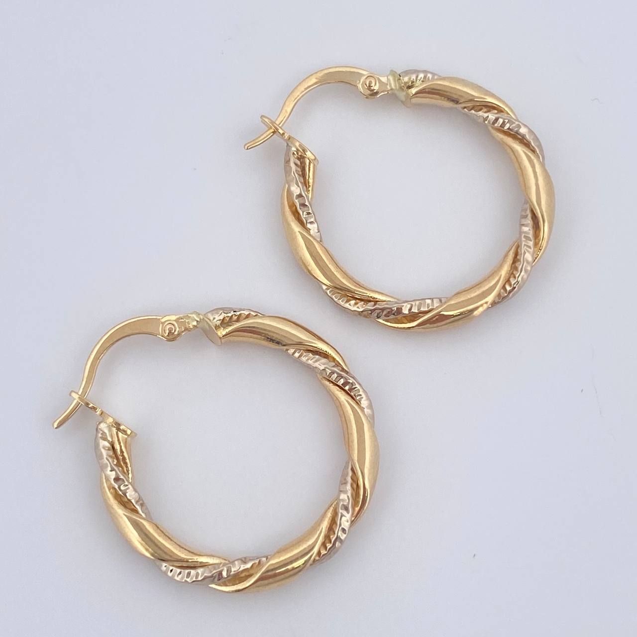 Candongas Axel 2.1gr / 2.5cm / Oro 18K $