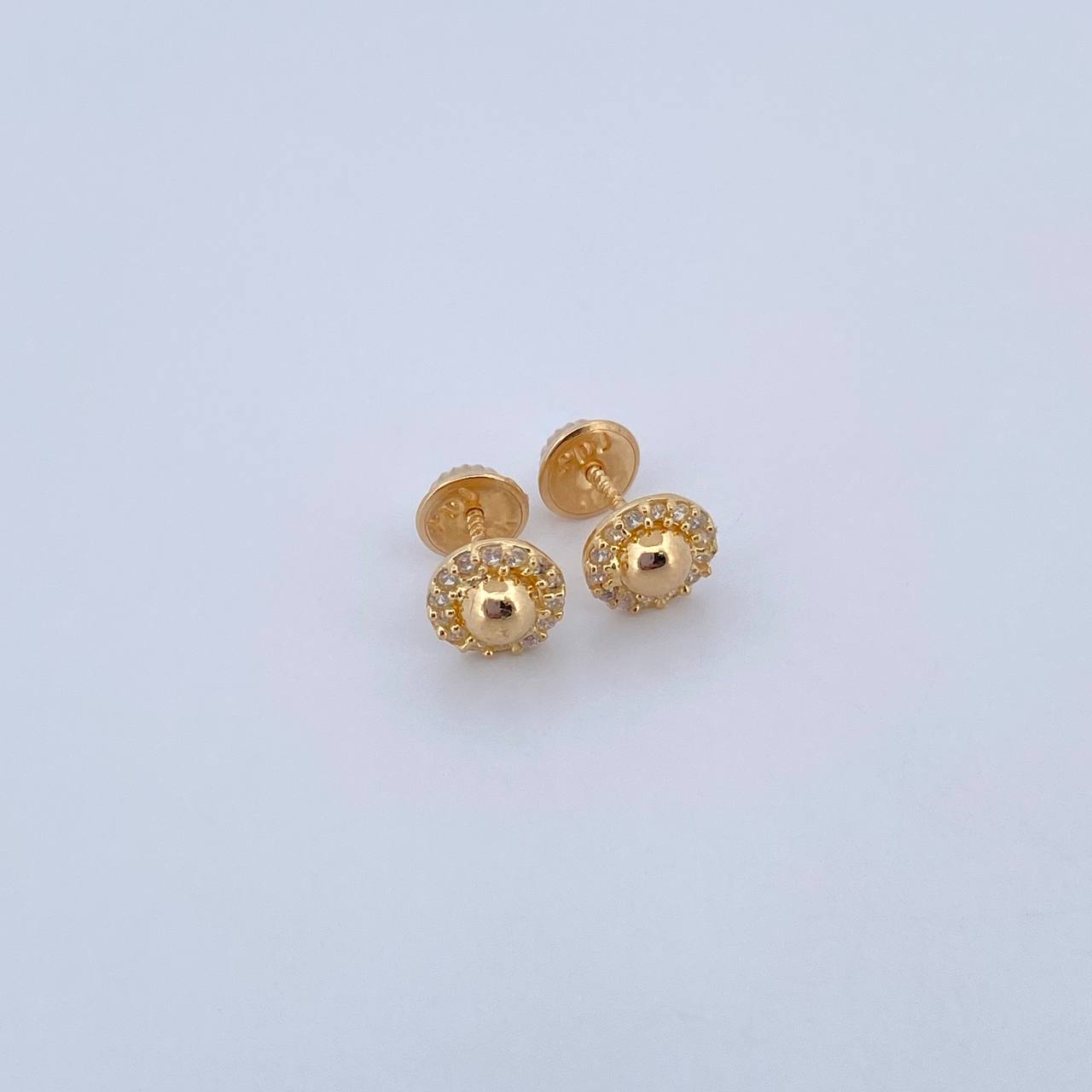 Topos Circulo Centro Domo 0.95gr / Circones Blancos Oro Amarillo 18K &