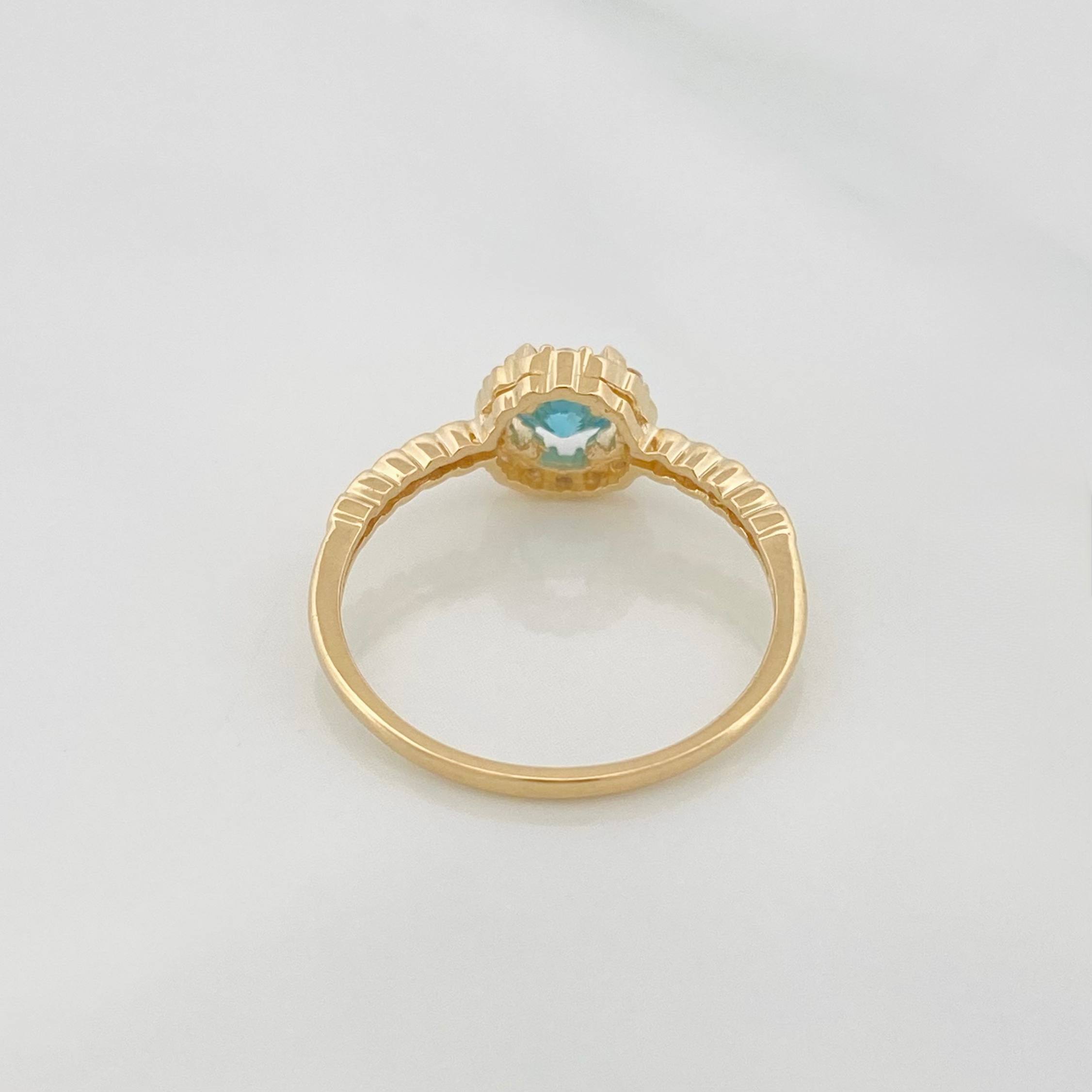 Anillo Halo 2.15g / T6 3/4 Oro Amarillo 18K