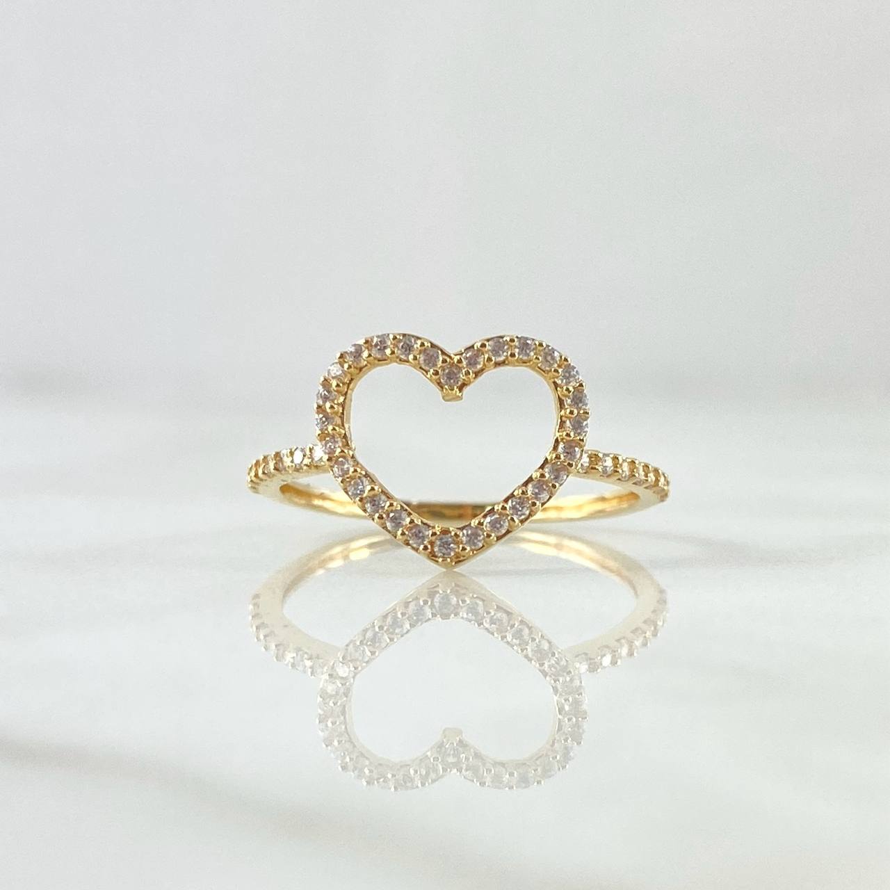 Anillo Corazón Silueta 1.45gr / T6 1/2 / Circones Blancos Oro Amarillo 18K ©