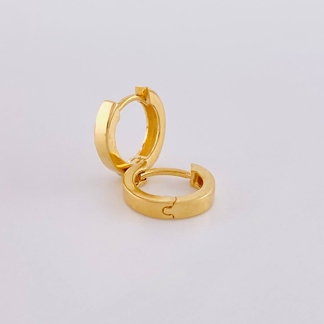 Candongas Carril 1.55g / 1cm Oro Amarillo 18K