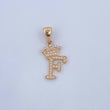 Dije Letra F Corona 1.6gr / 2.6cm / Circones Blancos Oro Amarillo 18K &