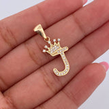 Dije Letra J Corona 1.45gr / 2.6cm / Circones Blancos Oro Amarillo 18K &