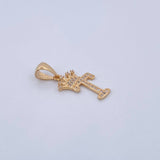 Dije Letra T Corona 1.25gr / 2.6cm / Circones Blancos Oro Amarillo 18K &