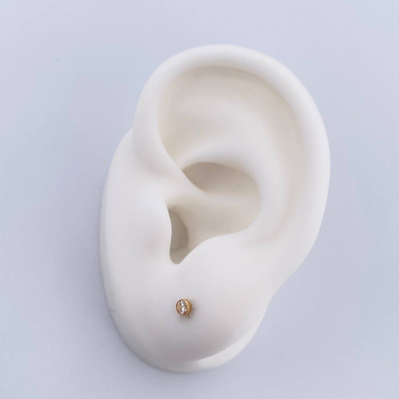 Topos Bisel 0.4gr / Circon Blanco Oro Amarillo &
